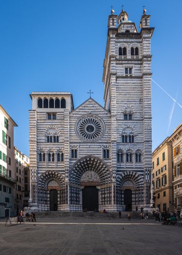 A vertical shot of the historic Genoa Cathedral (Saint Lawrence Cathedral) in Genova, Italy