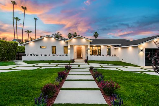 A modern new construction home in Los Angeles at sunset