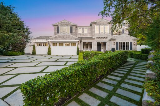 A new construction home in Encino, California