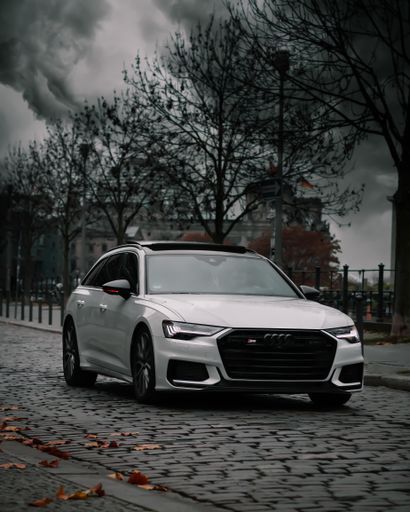 A beautiful Audi S6 surprized rolling on Berlin's streets on a stormy day.