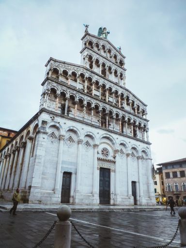 A vertical low angle shot of Chiesa di San Michele in Foro Lucca Italy