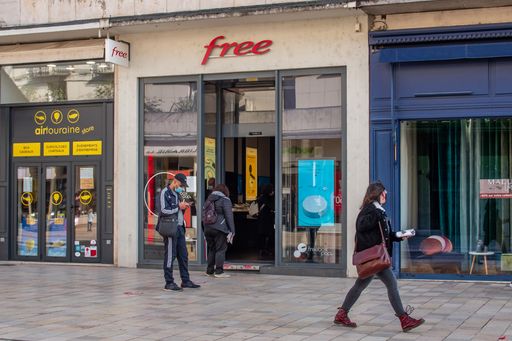 The Free internet provider storefront on a busy road in Tours, France