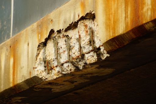 Corrosion damage on a concrete bridge on a busy thoroughfare in Frankfurt. With an age of about 50 years, it has its best days behind it.