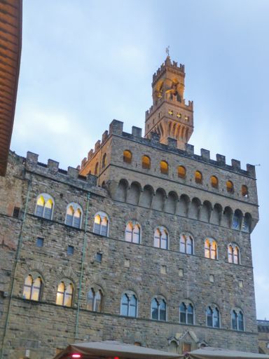 A vertical shot of a Palazzo Vecchio in Florence, Italy