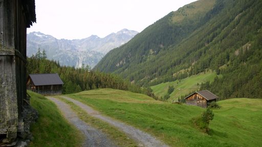 A peaceful landscape of the Austrian alps in daylight