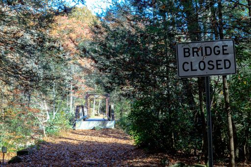 Bridge closed sign near Rockville Bridge over Big Sandy River in West Virginia