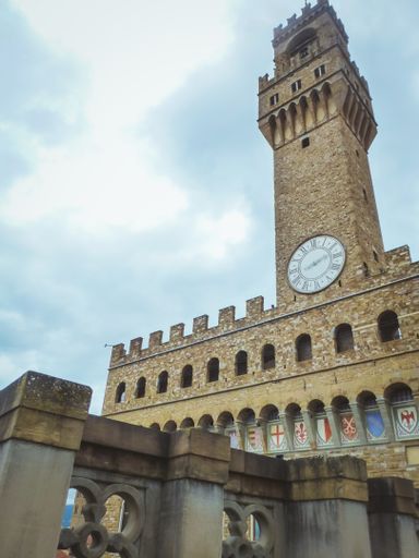 A vertical shot of the Palazzo Vecchio in Florence Italy