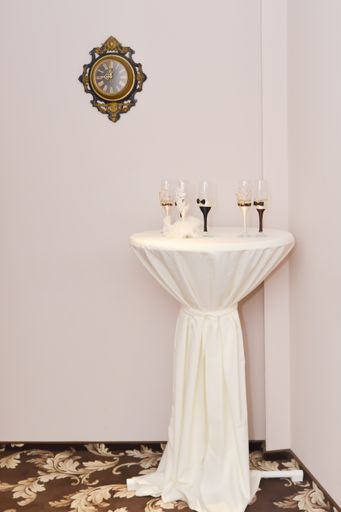 The champagne glasses arrangements for the wedding reception