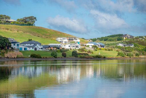 luxury water front properties near the mouth of the Waipu River in Northland, New Zealand