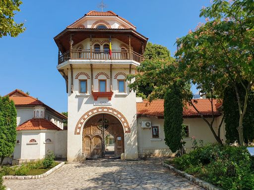A closeup shot of the Dervent monastery building in Romania