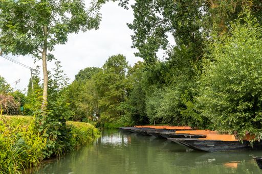 A jetty for boats to sail between La Garette and Coulon near the town of Niort, France