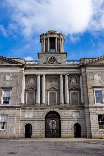 A vertical shot of King's Inns Park and Registry of Deeds building in Dublin, Ireland