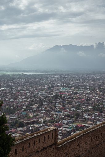 A vertical shot of a beautiful aerial view of Srinagar from Hari Parbat in J&K, India