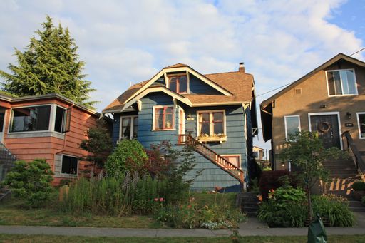 Cozy houses in a residential neighborhood of Vancouver, Canada