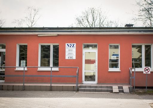 An entrance of an emergency building close by the city center