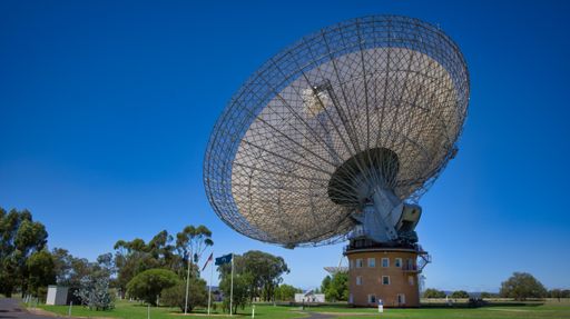 The huge CSIRO radio telescope in Parkes, NSW, Australia