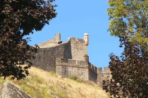 The fortress under the sky