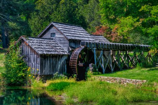 An old wooden farming hovel in the countryside