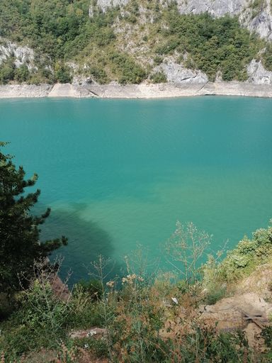 A beautiful shot of a lake in Natural Park Sierras de Cazorla, Spain