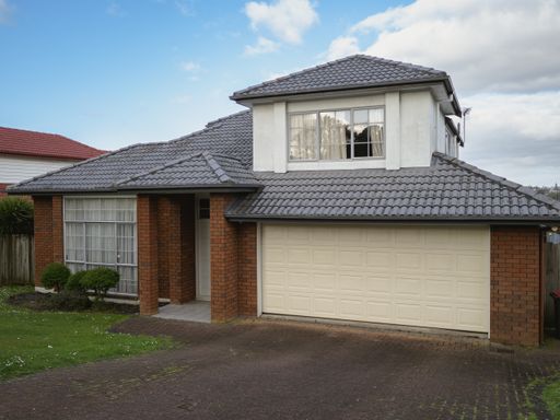 View of suburban house in Farm Cove. Auckland, New Zealand - September 25, 2021