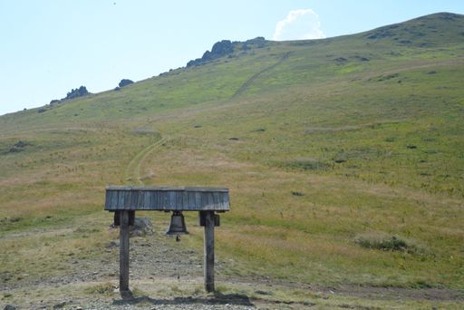 A small bell on the way of a mountain