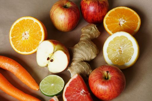 Several fruits and vegetables put close to each other