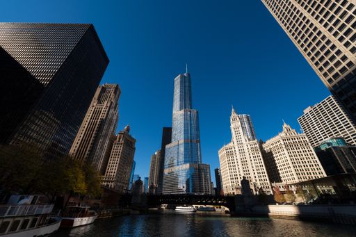 A scenic shot of the buildings in Chicago, Illinois, during the daytime