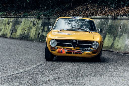 An Alfa Romeo Junior Scalino on an old racing in rally