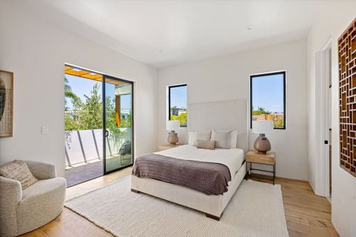Elegant modern home featuring open-concept design, high-end finishes, and expansive indoor-outdoor spaces