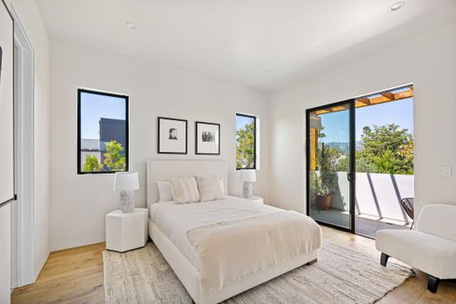 Elegant modern home featuring open-concept design, high-end finishes, and expansive indoor-outdoor spaces