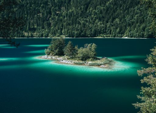 Picture of the island in the Eibsee in the Alps.