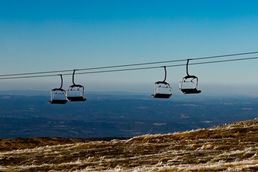 A beautiful shot of a cableway on a sunny day