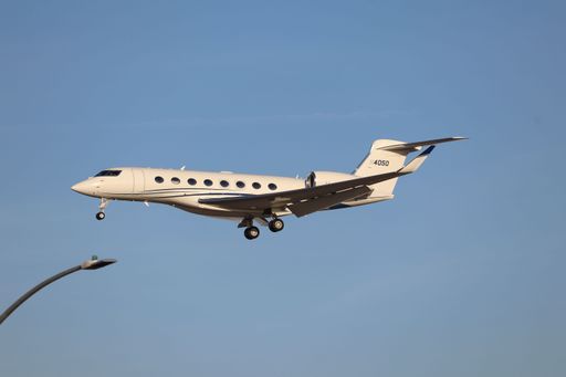 A Private Gulfstream G650ER arriving at San Jose International Airport near sunset, coming in from Teterboro.