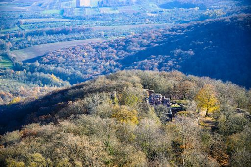 A mesmerizing view of a beautiful mountainous landscape