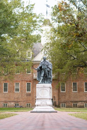 The Lord Botetourt statue outside of William and Mary college.
