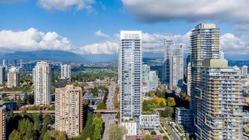 A beautiful view of a cityscape in Metrotown, Burnaby, Canada