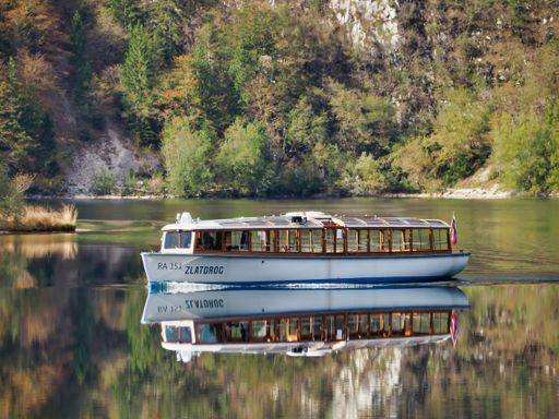 A beautiful shot of a oat on lake Bohinj on a sunny day