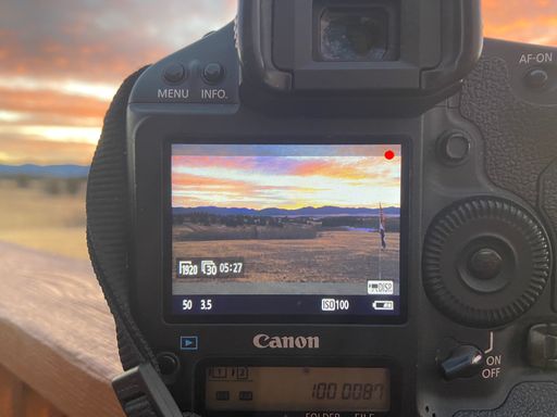 A beautiful sunrise scenery in Colorado captured by Canon