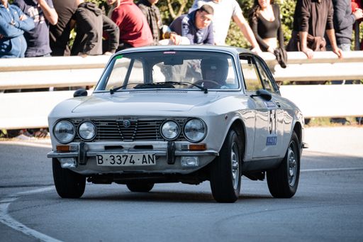 Rally hill climb in Sant Feliu Codines, Alfa Romeo GTV 2