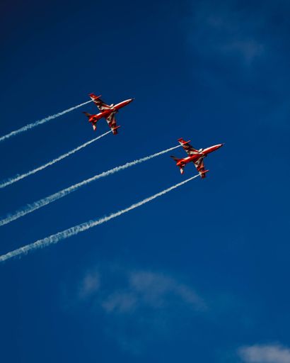 A beautiful view of planes doing demonstrations at one air show
