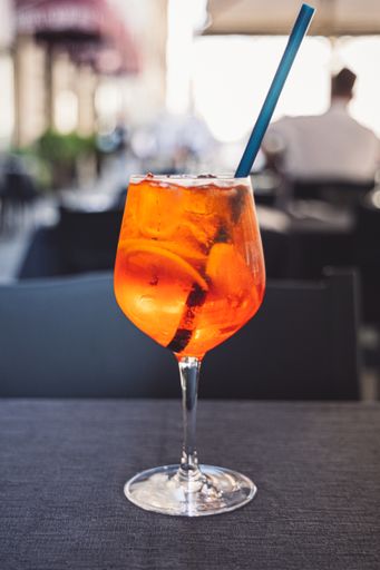 A selective focus shot of aperol spritz cocktail