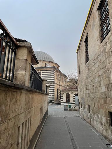 A vertical shot of the alley in Gaziantep, Turkey.