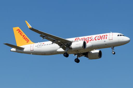 Pegasus Airlines Airbus A320-251N (TC-NBS, 8198) approaching Hamburg Airport, HAM, EDDH