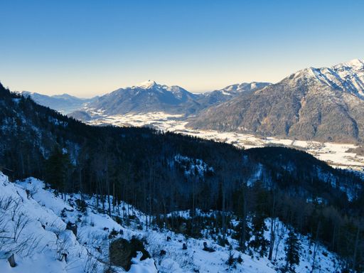A mesmerizing view of beautiful snow-capped mountains