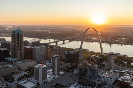 A St. Louis Missouri Gateway Arch Skyline Gateway National Park