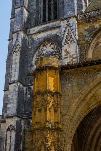 A vertical shot of the Cathedral of Saint Mary of Bayonne in France