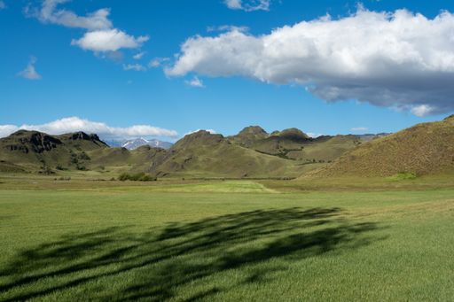 A beautiful shot of a landscape of the Chilean Patagonia
