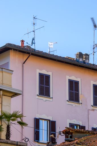 A beautiful view of an old building on a sunny day in Stresa, Italy