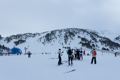The People practise skiing in Andorra. Winter of 2022. Grandvalira