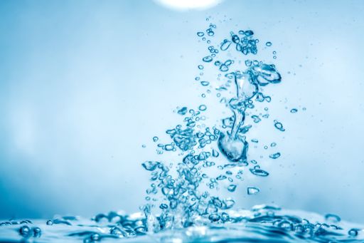 A closeup shot of a clear water air bubbles background